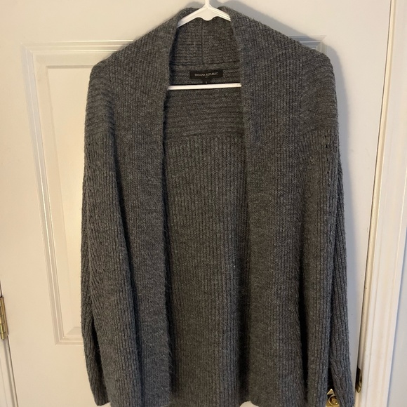 Banana Republic Sweaters - Banana Republic Gray Open In Front Knit Cardigan, Small